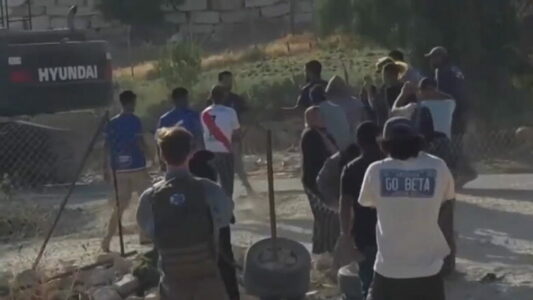 Publikohen pamjet kur aktivisti palestinez vritet nga një kolon izraelit