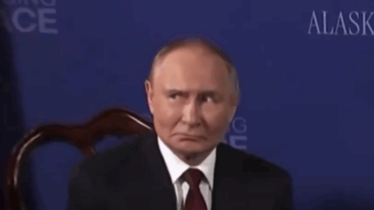 Putini s’i kontrollon emocionet në takim me Trumpin, bën reagim të çuditshëm ndaj gazetarëve