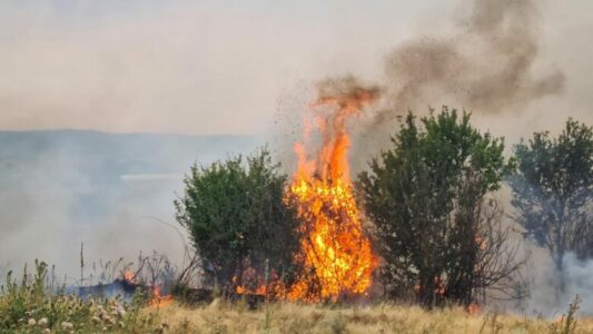 Situatë e rënduar me zjarret në Kosovë, kërkohet ndërhyrja e KFOR-it nga ajri
