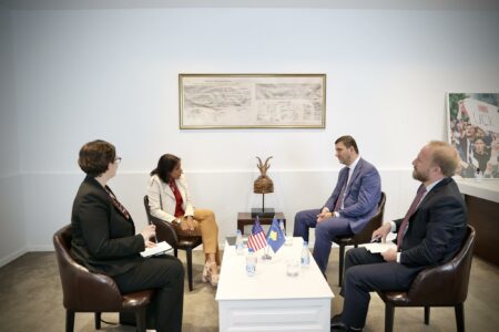 PDK ngre alarmin te përfaqësuesja amerikane: Vendimi i Gjykatës Komerciale dëmton taksapaguesit