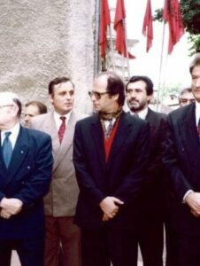 Përpjekja e Berishës për të fshehur konfliktin me Rugovën. Si përdori Demaçin dhe studentët në Prishtine kundër tij