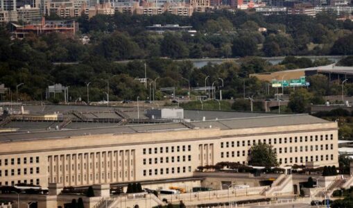 Sekretari amerikan i Mbrojtjes shkarkon kreun e Agjencisë së Inteligjencës të Pentagonit