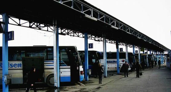 Ndalimi i rikthimit te “Xhamia e Llapit”, sot protestojnë transportuesit