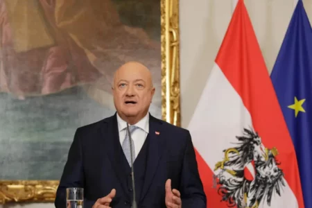 Kancelari i Austrisë: Dialogu Kosovë-Serbi nuk ka alternativë