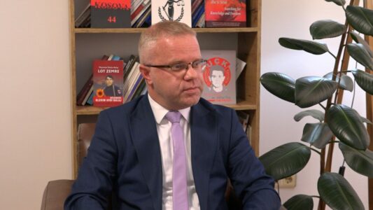 Pas vlerësimit për dhunën policore, avokati: S’duhet të lejohet të bie besimi në Policinë e Kosovës
