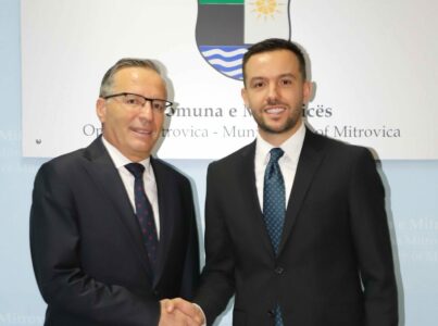 “Përfaqëson çdo lagje, fshat, grupmoshë e çdo qytetar” – Hamza prezanton listën e kandidatëve të PDK`së për Mitrovicë