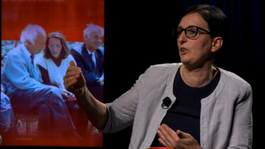 Nga burgjet e regjimit serb në odat shqiptare, rrëfimi i fuqishëm i Havë Shalës për pajtimin e gjaqeve