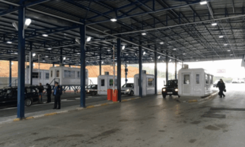 Zvogëlohet koha e pritjes në pikat kufitare për të hyrë në Kosovë