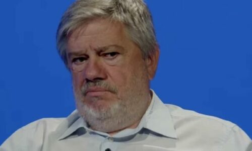 Hysa: Albin Kurti duke ‘çliruar Veriun’, po rrezikon të humbë Kosovën