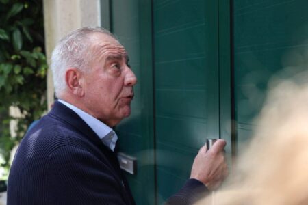 Ish-kryeministri kroat lirohet nga burgu