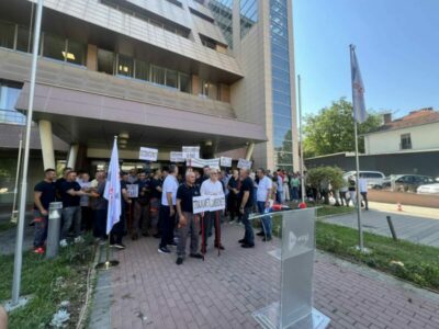 Protestojnë punëtorët e KOSTT-it, kërkojnë rritje të pagave