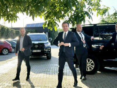 Kurti s`flet prapë u ik pyetjeve për formimin e Qeverisë