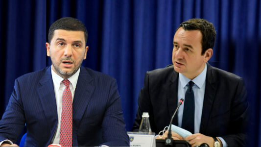 Krasniqi: E refuzova kërkesën e Kurtit për të diskutuar zgjedhjen e Nenad Rashiqit