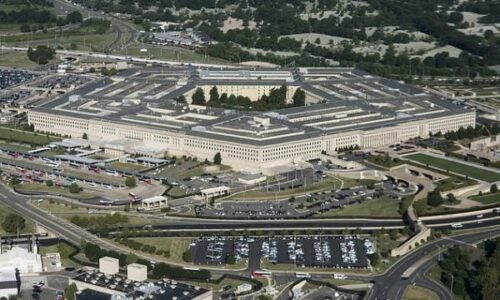 Pentagoni i ndalon Ukrainës përdorimin e raketave amerikane për goditje në Rusi