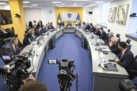 Mbledhja e Qeverisë në detyrë, këto janë të gjitha vendimet që u morën