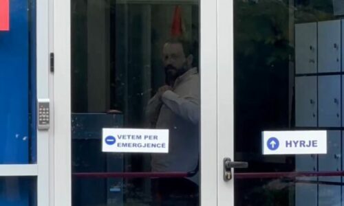 Vëllai i Erion Veliajt paraqitet në SPAK, Arbër Veliaj do merret në pyetje si person në dijeni