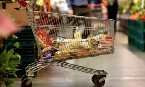 Vazhdon ngritja e çmimeve, ankohen qytetarët