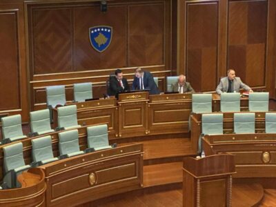 Kuvendi një orë pauzë, pason zgjedhja e nënkryetarëve