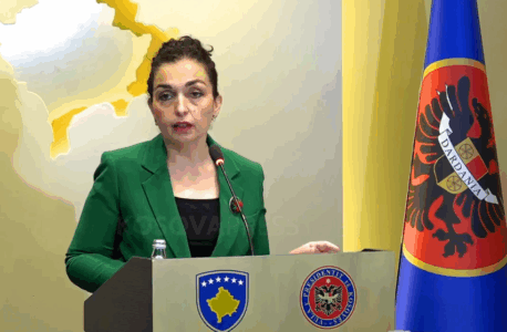 Kritikat ndaj Osmanit për tërheqjen nga Kushtetuesja, krejt çka tha dje