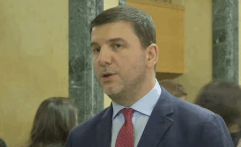 Memli Krasniqi: S’ka vota për ministra që kanë qenë pjesë e Qeverisë