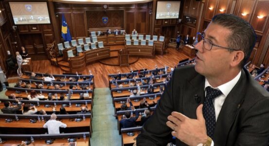 “Pas 12 ditësh Presidentja do të bëjë kërkesë në Kushtetuese” – Smakiqi tregon se çfarë ndodh nëse nuk respektohet nga Kuvendi edhe Aktgjykimi i tretë i Gjykatës