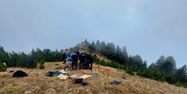 Gjenden mbetje mortore në Bjeshkët e Strellcit, dyshohet se janë të viktimave nga lufta