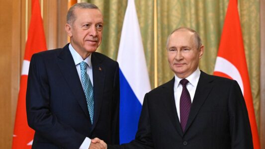Erdogan zbulon bisedat me Zelenskyn dhe Putin