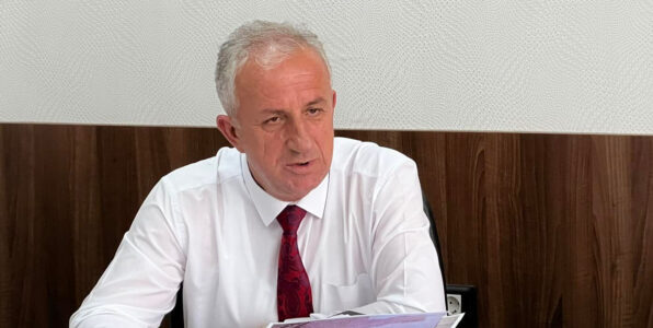 Bali Muharremaj njofton qytetarët për platformën Smart