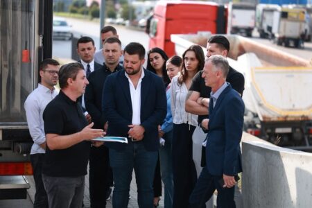 Besnik Osmani: Mbështetja për ndërmarrjet vendore është çelës i zhvillimit të Fushë Kosovës