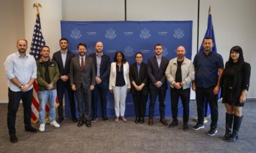 Pas trajnimit për hetimin e krimit kibernetik, Prattipati pret në Ambasadën amerikane zyrtarët e Policisë së Kosovës