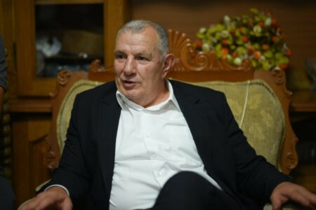 Shukri Buja premton ndërtimin e 450 banesave për veteranët e luftës