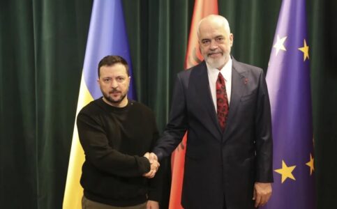 Zelensky uron Ramën: Mezi pres të vazhdojmë bashkëpunimin për paqe dhe siguri