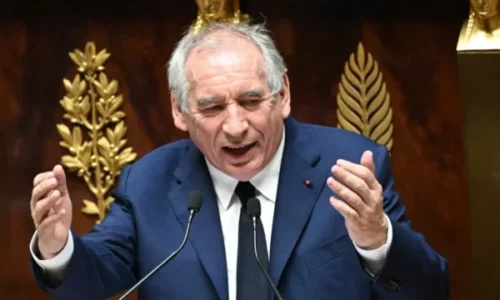 Rrëzohet Qeveria franceze