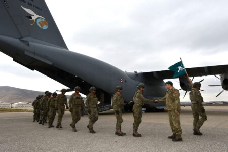 Ushtarë turq të ORF zbarkojnë në Kosovë: Të gatshëm për t’iu përgjigjur çdo zhvillimi