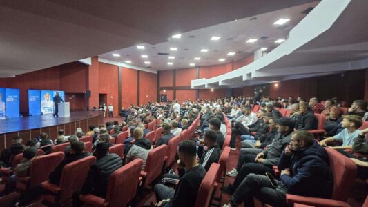 Totaj në Zhur premton se pas furnizimit me ujë 24h, do të rriten investimet në mandatin e ri