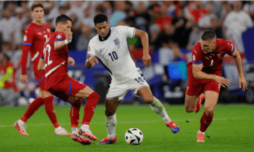 Anglia merr masa, çon stjuardë në stadium për përballjen e tensionuar me Serbinë