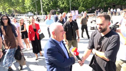 Sveçla pyetet për konstituimin e Kuvendit: S’po e prishim ditëlindjen e policisë