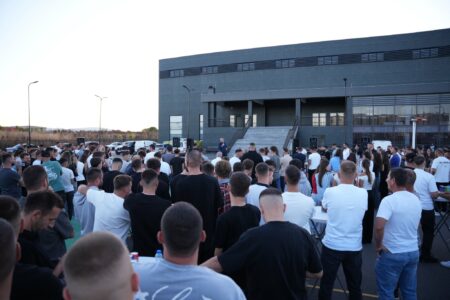 Imri Ahmeti tubim me të rinjtë: Bashkë ndërtojmë një Lipjan ku çdo i ri ka arsye të qëndrojë