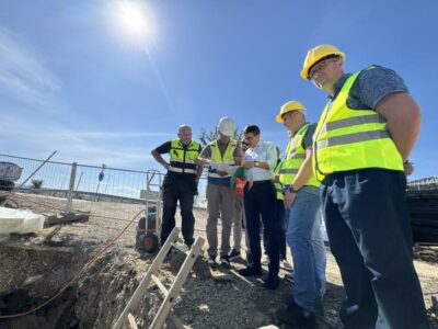 Kryeshefi Osmani inspektoi punimet në terren