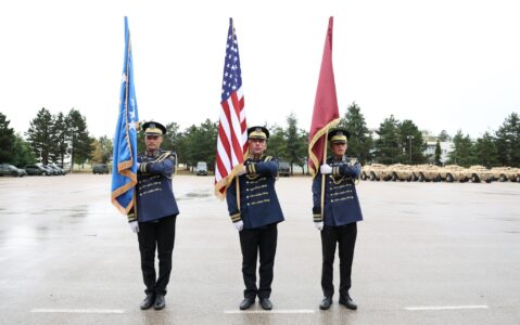 FSK nderon viktimat e 11 shtatorit, ul flamujt në gjysmështizë në të gjitha kazermat