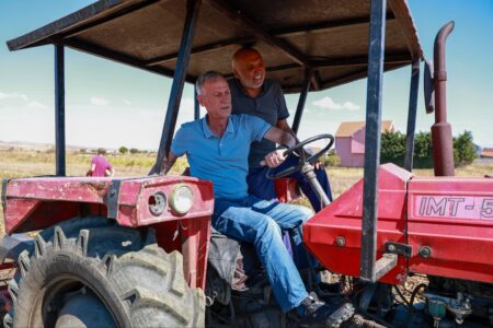 Besnik Osmani i LDK-së: Patatet dhe lakrat e Vragolisë presin blerësit tanë