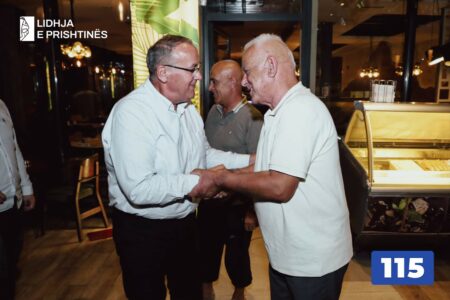 Fehmi Kupina takohet me qytetarë në Kalabri: Kudo që shkojmë gjejmë frymë të fitores