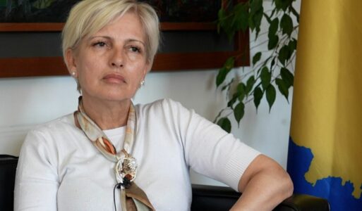 Arrestohet nënkryetarja e Leposaviqit, rrahu një grua në objektin e komunës