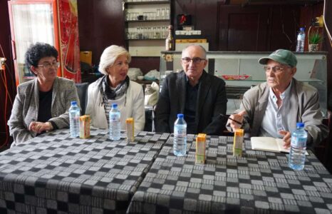 Totaj takon pensionistët: Zotohet për transport urban dhe barna falas