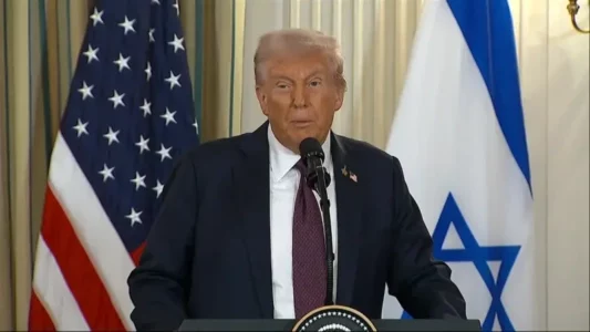 Trumpi në konferencë me Netanyahun: Sot është një ditë historike për paqen