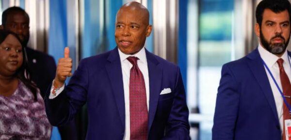 Tërhiqet nga gara kryebashkiaku i New York, Eric Adams