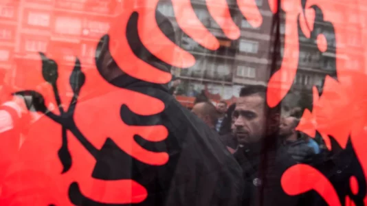 Serbia përgatit ligjin për ushtri me detyrim, shqiptarët e Luginës së Preshevës kundërshtojnë