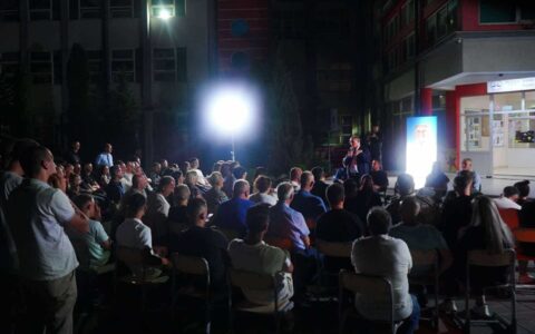 Shaqir Totaj takim me qytetarë: Po matemi me punë, e jo fjalë në këto zgjedhje