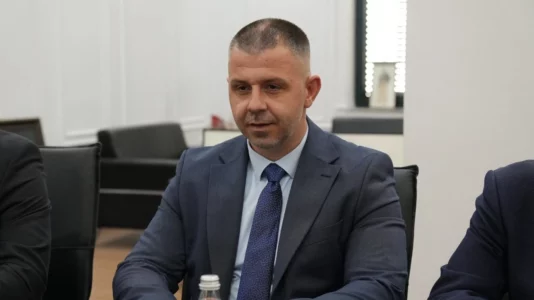 Rexhepi: Parada e Beogradit, marshim antishqiptar dhe provokim për rajonin
