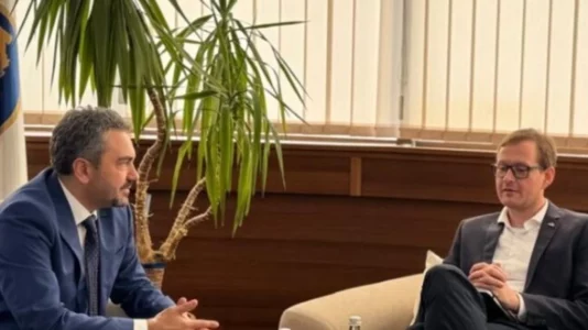 Zgjedhjet “sebep” që Radoniqi dhe i ngarkuari me punë në Ambasadën Gjermane të takohen